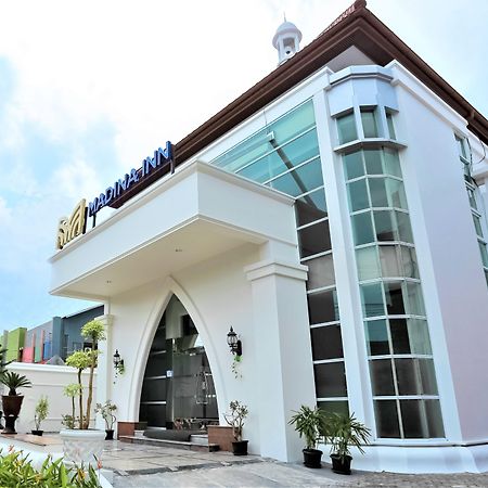 Madina Inn Джок'якарта Екстер'єр фото