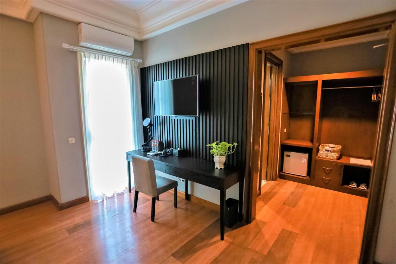 Madina Inn Джок'якарта Екстер'єр фото