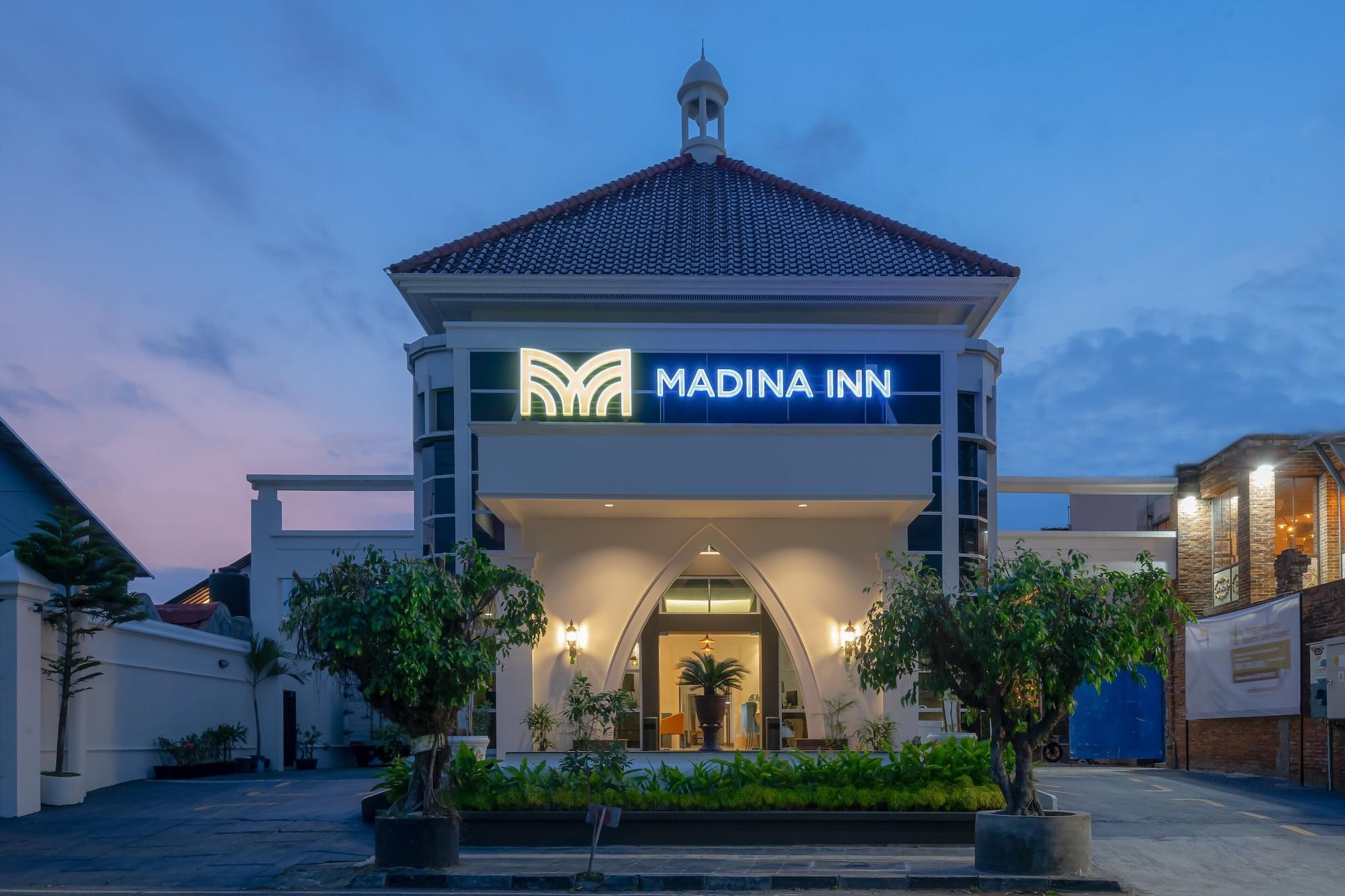 Madina Inn Джок'якарта Екстер'єр фото