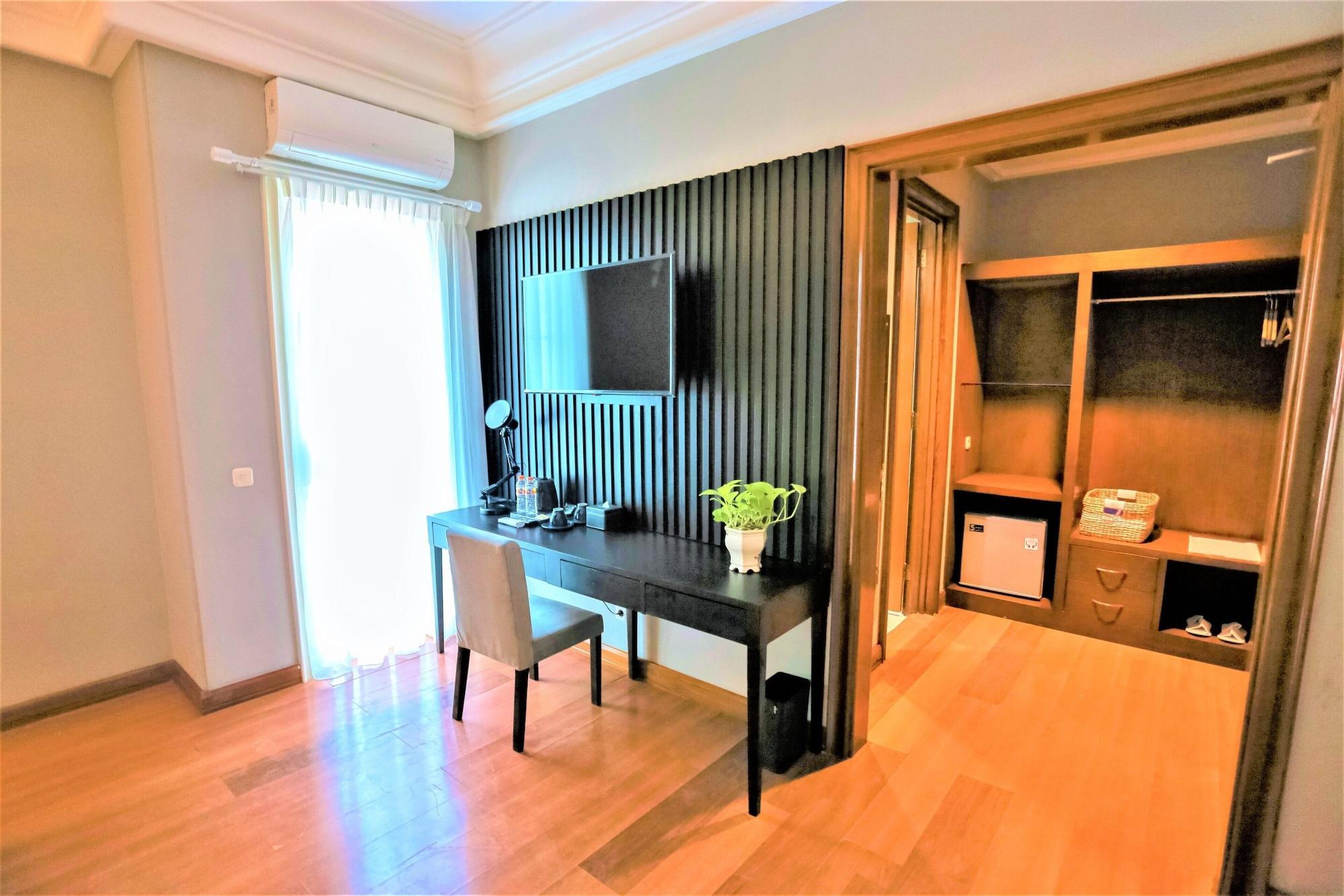 Madina Inn Джок'якарта Екстер'єр фото